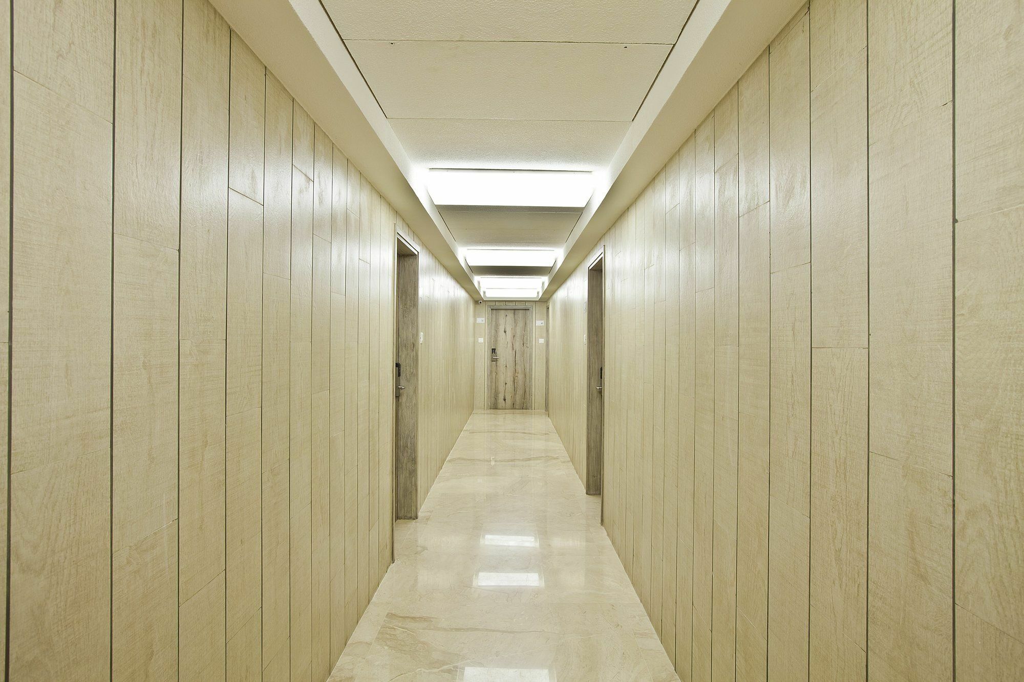 Scenaria Hotel Ahmedabad Esterno foto