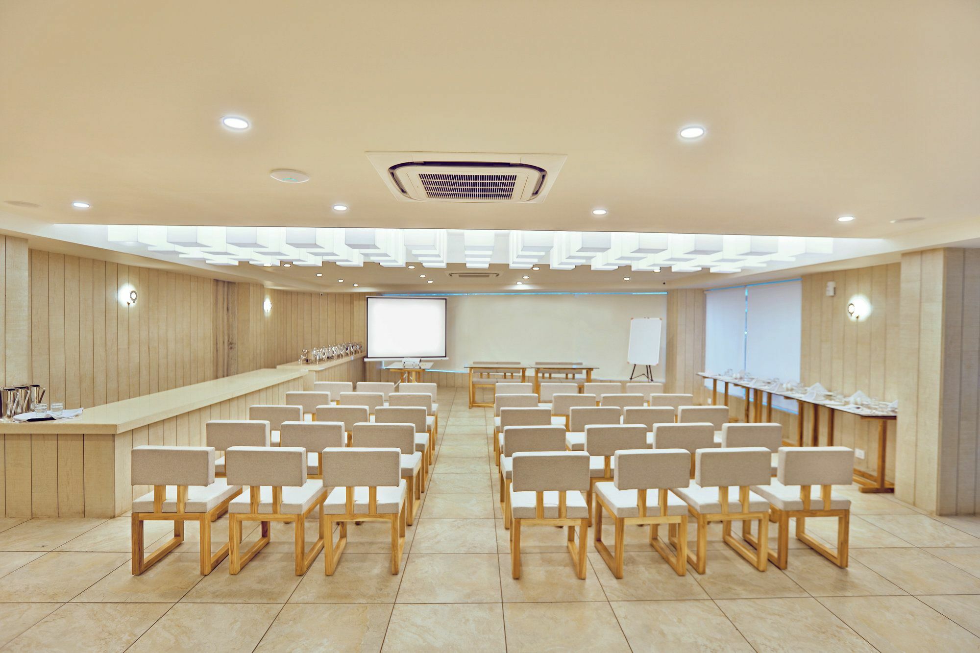 Scenaria Hotel Ahmedabad Esterno foto