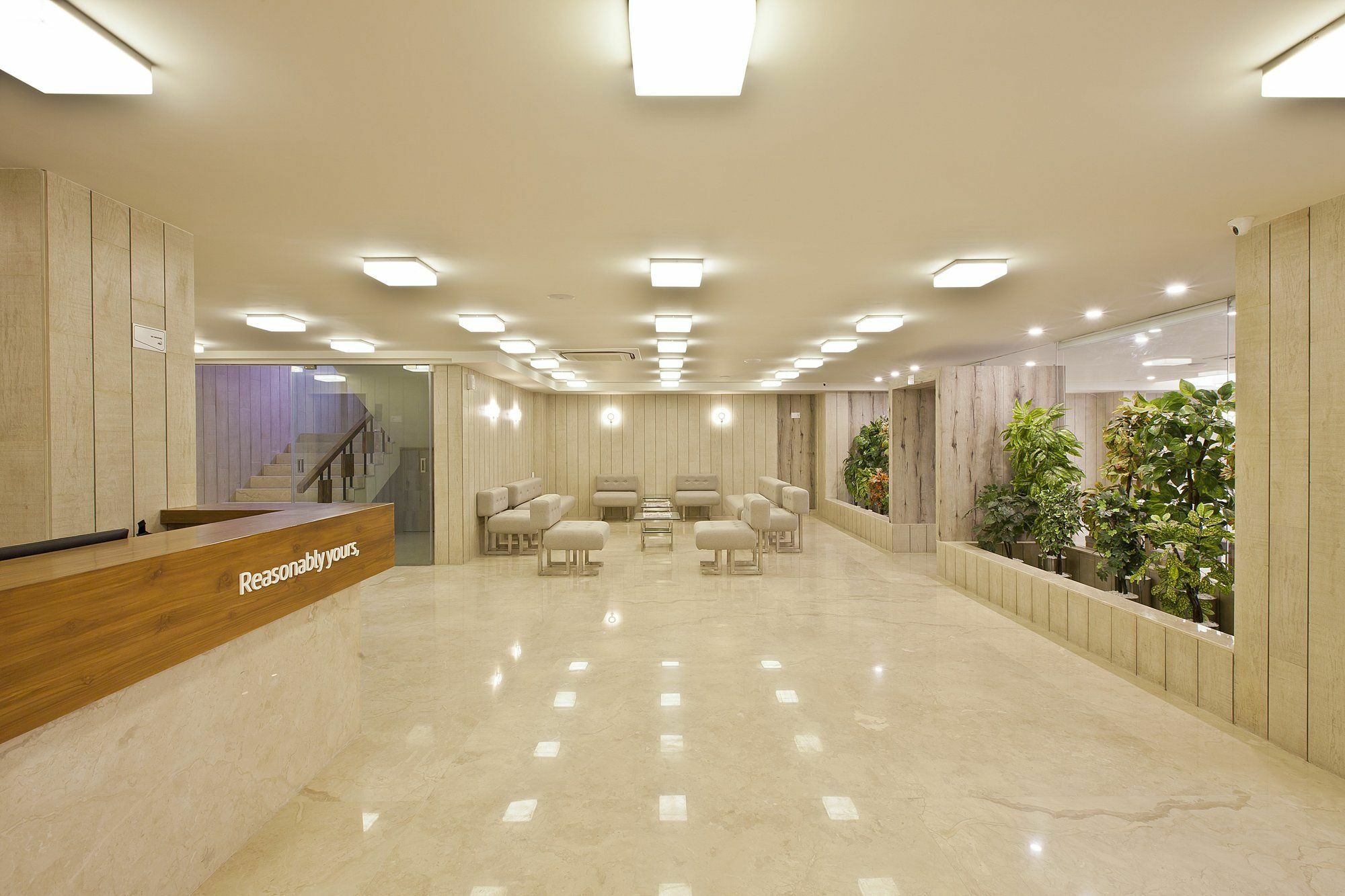 Scenaria Hotel Ahmedabad Esterno foto